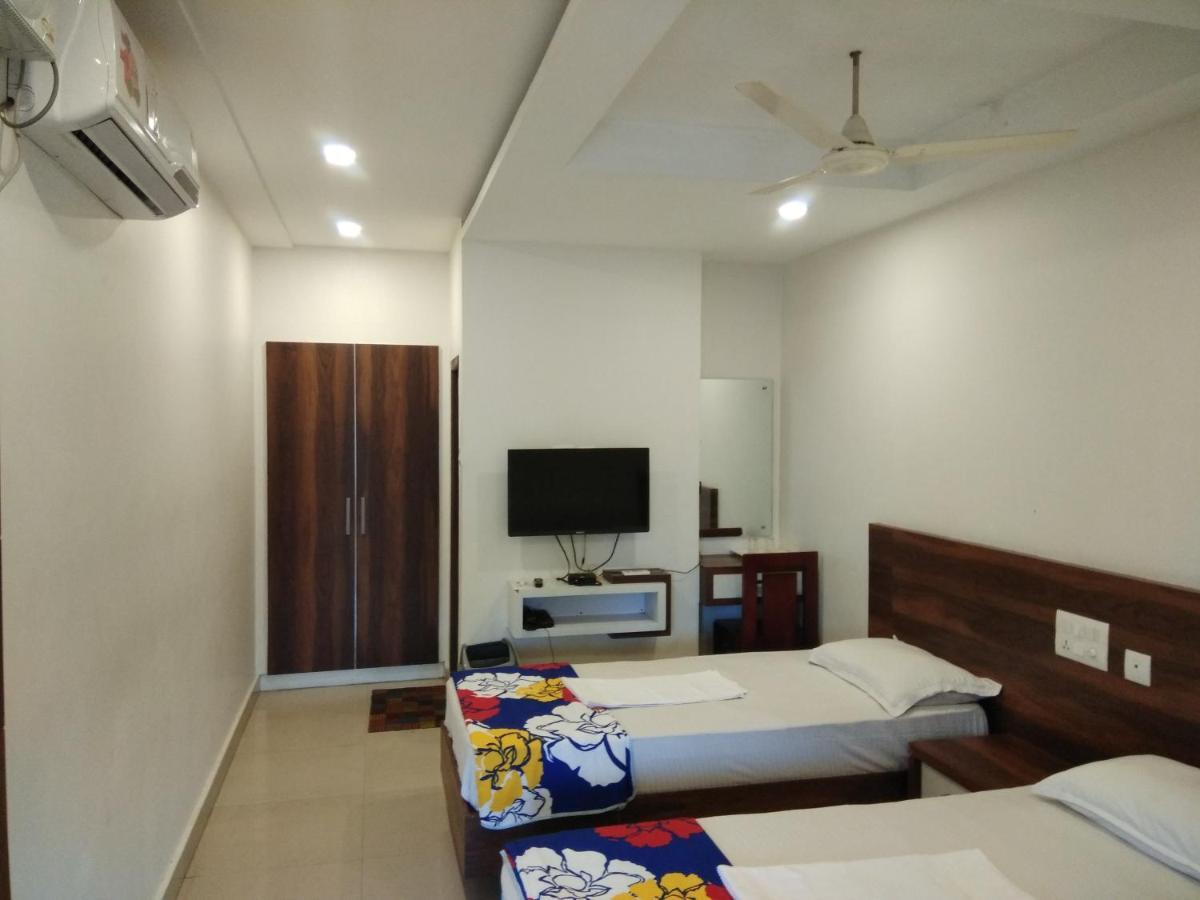 Tirur Tourist Home Екстер'єр фото