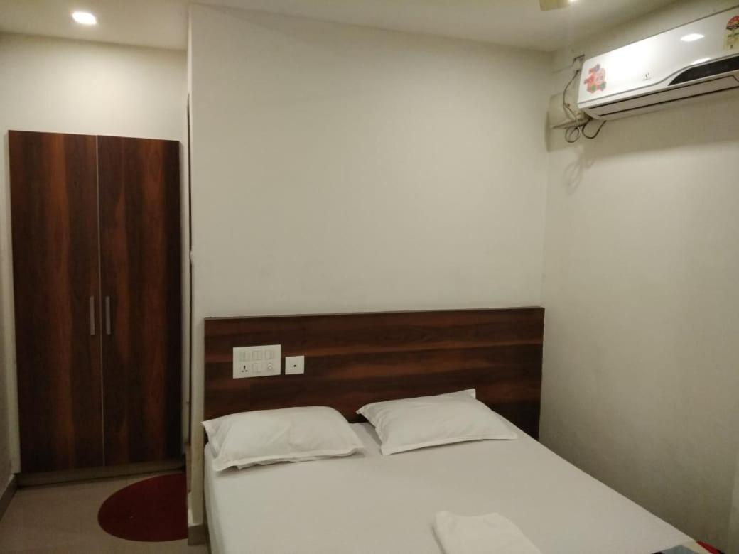 Tirur Tourist Home Екстер'єр фото
